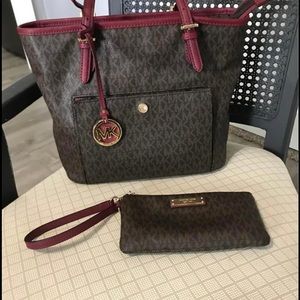 Adorable MK bags and wristlet
